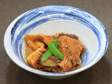 鯛と筍の韓国風アラ炊き